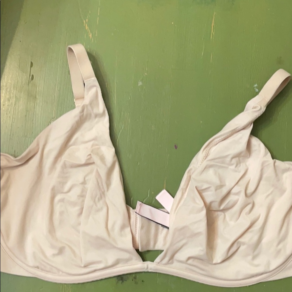 Gently worn VS plunge bra